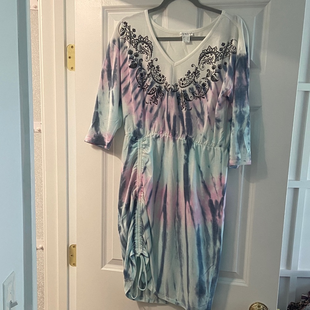 🧡 Women’s VENUS tie-dye dress